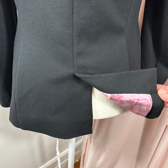 Lilly Pulitzer Black One Button Blazer Jacket Women’s Small Pink Script Lining - Picture 9 of 14